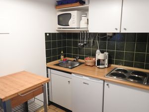 1656429-Ferienwohnung-4-Büsum-300x225-5