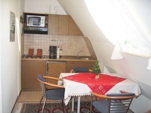 1656113-Ferienwohnung-3-Büsum-300x225-3