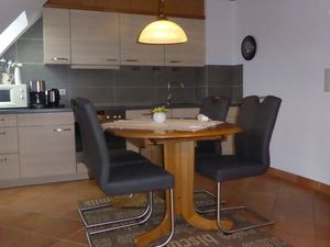 1656174-Ferienwohnung-2-Büsum-300x225-1