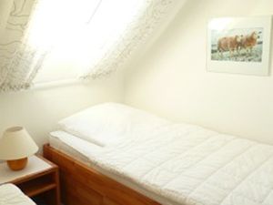 1656193-Ferienwohnung-2-Büsum-300x225-5