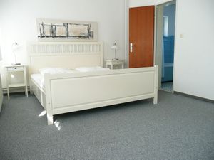 1656197-Ferienwohnung-2-Büsum-300x225-5