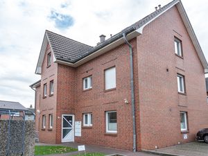 22064599-Ferienwohnung-4-Büsum-300x225-0