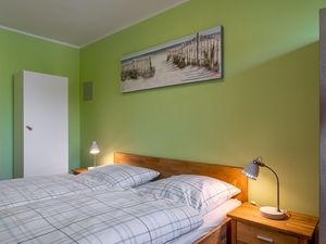 23984289-Ferienwohnung-3-Büsum-300x225-5