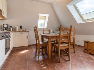 22656745-Ferienwohnung-4-Büsum-300x225-4