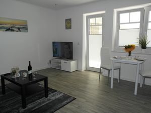 19225635-Ferienwohnung-3-Büsum-300x225-5