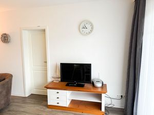 23993237-Ferienwohnung-4-Büsum-300x225-2