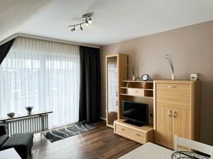 23993240-Ferienwohnung-2-Büsum-300x225-1