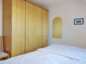 24022170-Ferienwohnung-4-Büsum-300x225-5