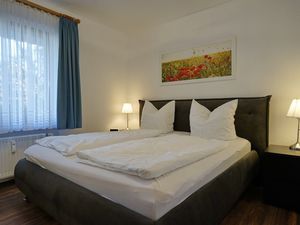 24022317-Ferienwohnung-4-Büsum-300x225-4