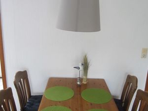 18139639-Ferienwohnung-4-Büsum-300x225-5