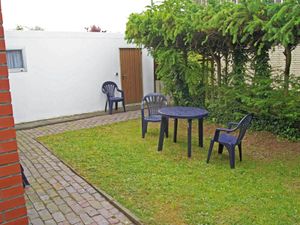 18306845-Ferienwohnung-2-Büsum-300x225-3