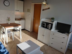 19245853-Ferienwohnung-2-Büsum-300x225-2