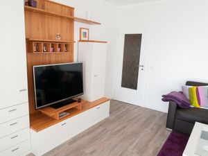 18306771-Ferienwohnung-2-Büsum-300x225-2