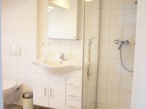 19826741-Ferienwohnung-2-Büsum-300x225-5