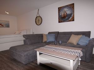 23607890-Ferienwohnung-2-Büsum-300x225-2