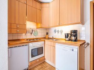 23871789-Ferienwohnung-4-Büsum-300x225-3