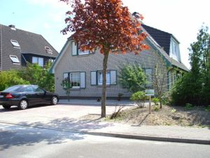 1828182-Ferienwohnung-2-Büsum-300x225-1