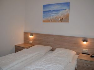 24022242-Ferienwohnung-4-Büsum-300x225-1