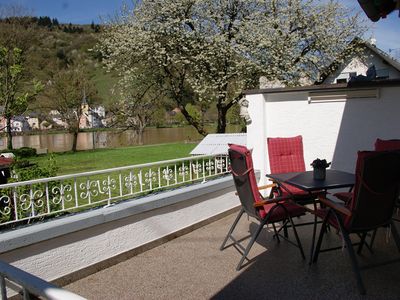 Terrasse mit Moselblick