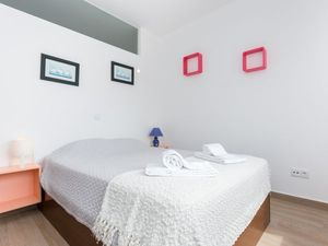 21989305-Ferienwohnung-6-Burgau-300x225-5