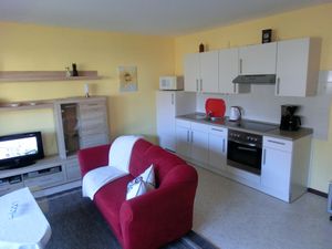 24060860-Ferienwohnung-2-Burgen (Mayen-Koblenz)-300x225-2