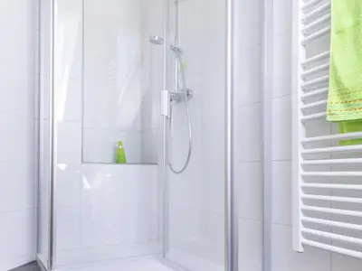 Dusche im Bad