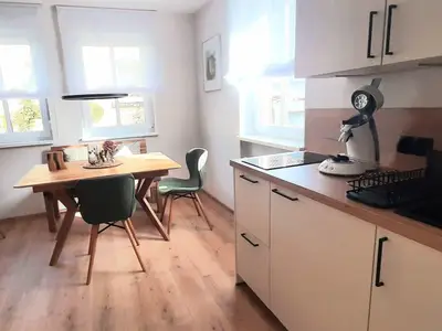 Küchenbereich mit Sitzgruppe