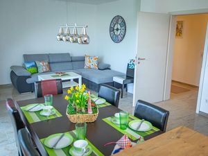 23317886-Ferienwohnung-6-Burtenbach-300x225-2