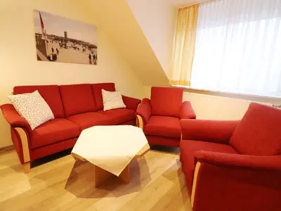 bequeme Couchgarnitur im Wohnzimmer
