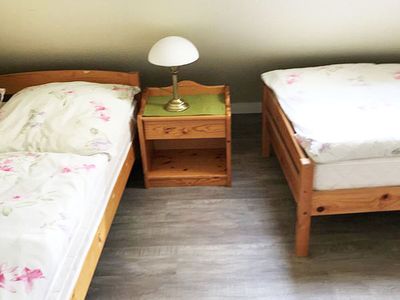 3. Schlafzimmer, hier besteht die Möglichkeit ein Kinderbett dazuzustellen