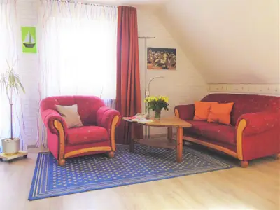 .. mit bequemer Polstersitzgruppe ..