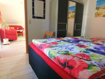 Ihr komfortables Schlafzimmer mit Boxspringbett ..