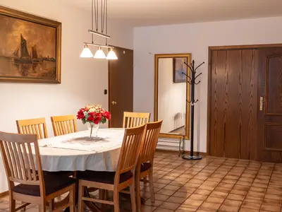 Eingangsbereich mit Essecke