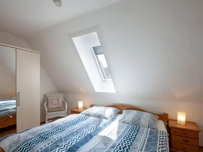1. Schlafzimmer mit Doppelbett