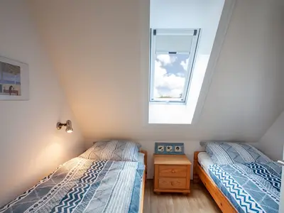2. Schlafzimmer mit 2 Einzelbetten