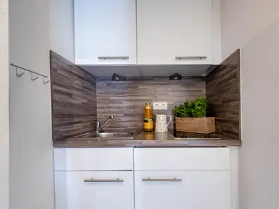 Vollständig ausgestatte Pantryküche