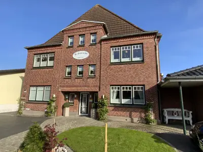 Hausansicht von vorne