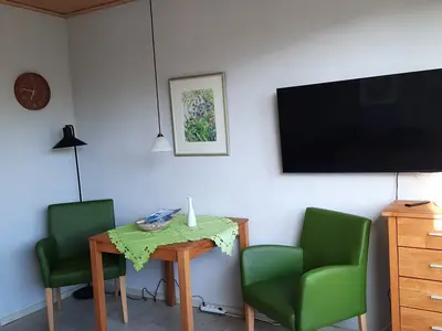 Sitzbereich im Wohn-Schlafraum
