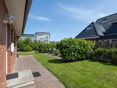 Gemeinschaftlicher Garten / Hauseingang