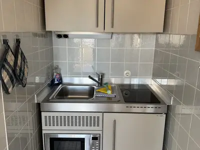 Haus 1 App. 5 Küchenzeile