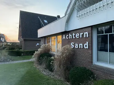 Hausansicht Achtern Sand