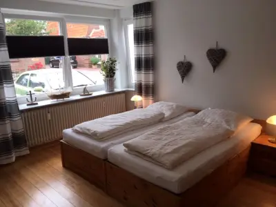 Schlafzimmer (FeWo 001)