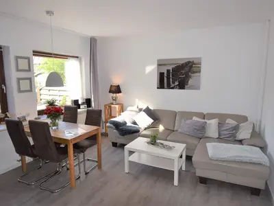 Wohnzimmer mit Essbereich