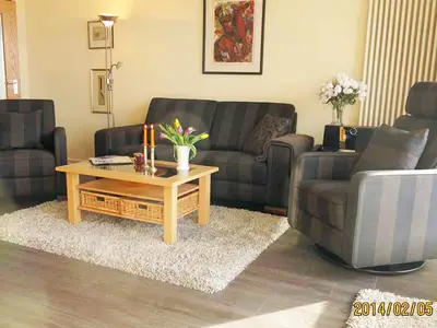 Wohnzimmer mit Seeblick, NEU Februar 2015