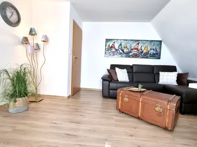 Wohnzimmer mit Sofa