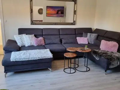 Sofa im großen Wohnbereich