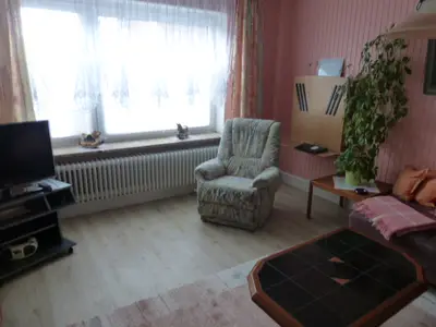 Das gemütliche Wohnzimmer mit Fernseh Sessel und Sat TV und kostenloses Wlan.