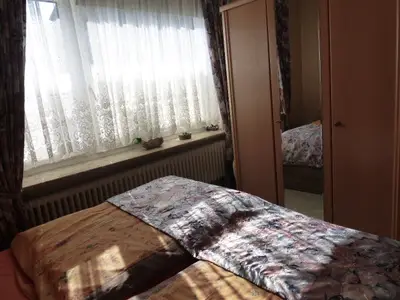 Schlafzimmer mit Senorenbetten