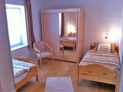 2. Schlafzimmer