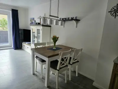 Wohnzimmer - Blick in den Raum II